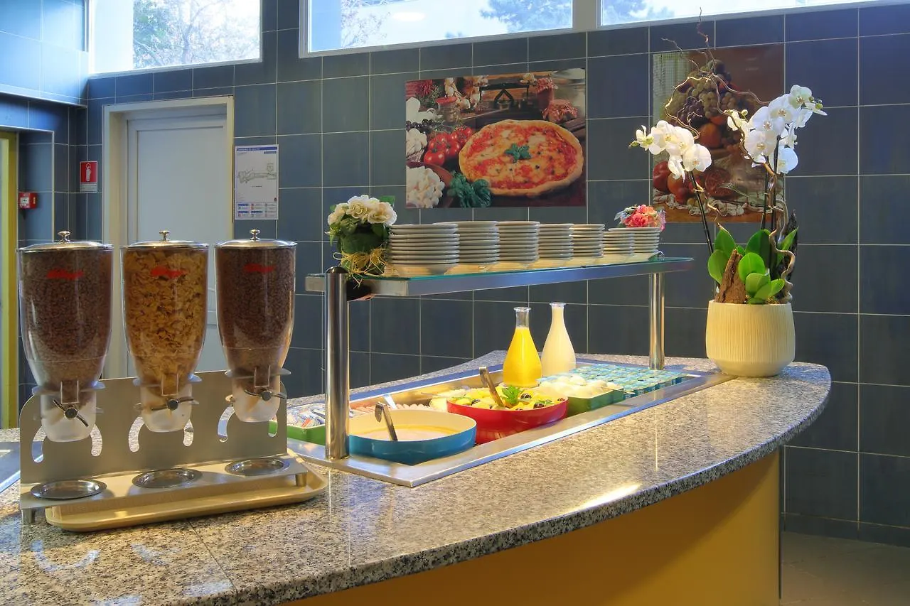 Hotel Cis Maurice Ravel Paris